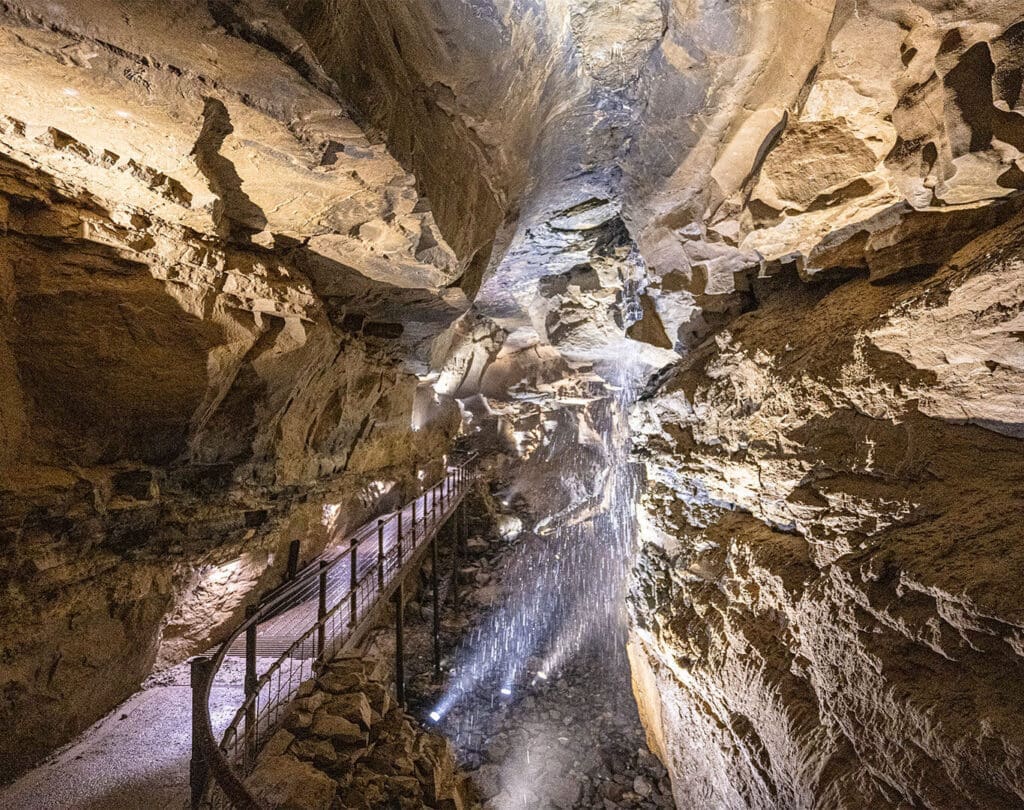 - AillweeCave-internal4